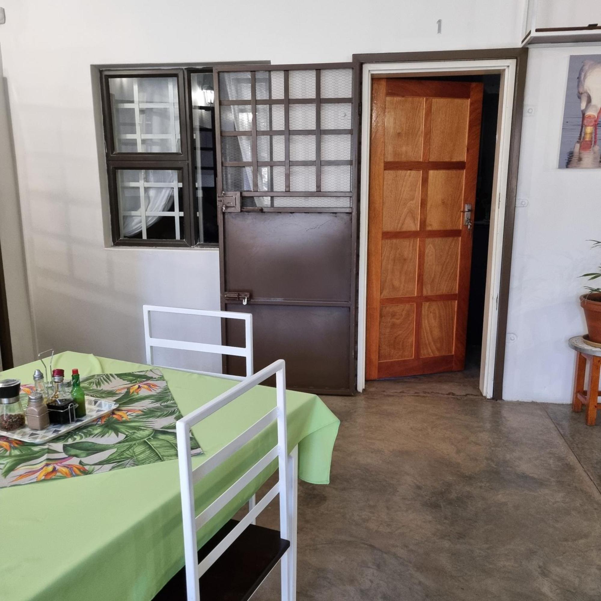 Olienhoff Guesthouse And Rest Camp Otavi Luaran gambar